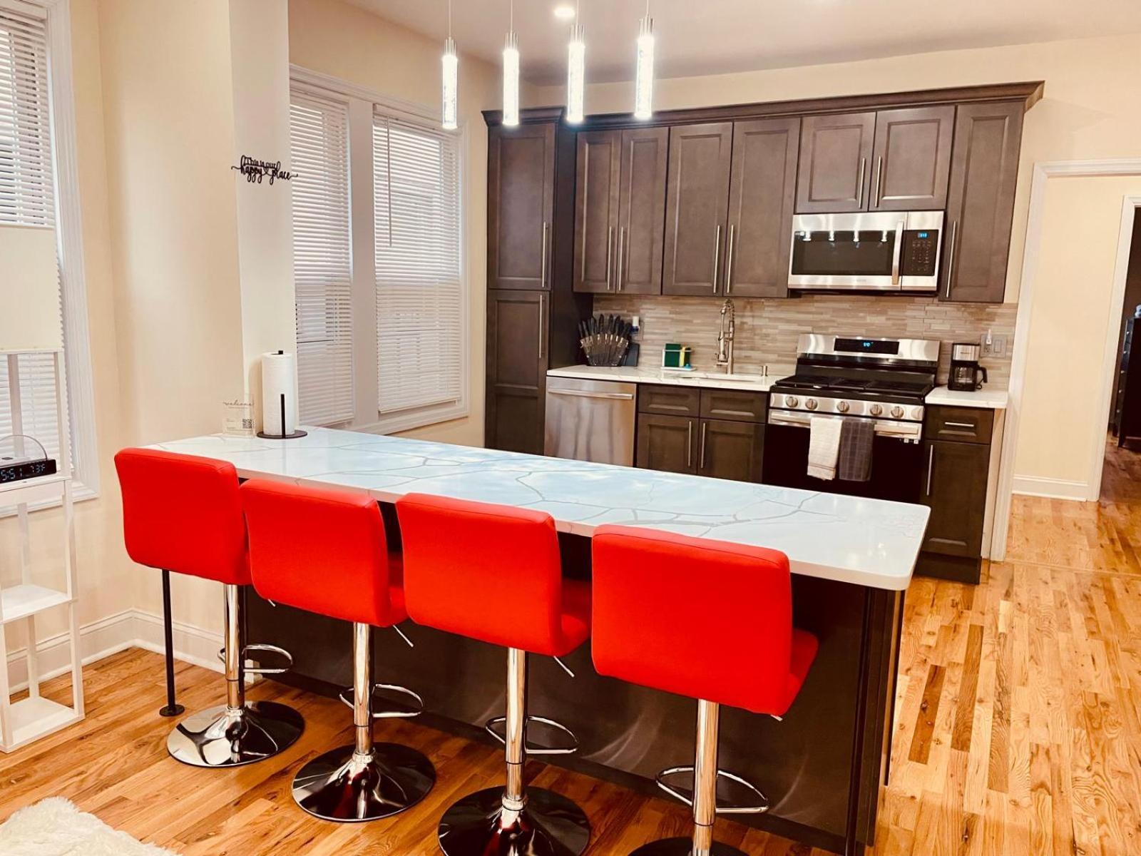 Appartamento Ooohlala! 2 Beds And 2 Full Baths W/Free Parking Newark Esterno foto