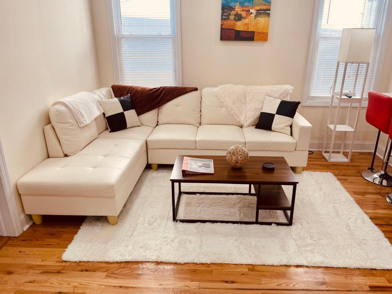Appartamento Ooohlala! 2 Beds And 2 Full Baths W/Free Parking Newark Esterno foto