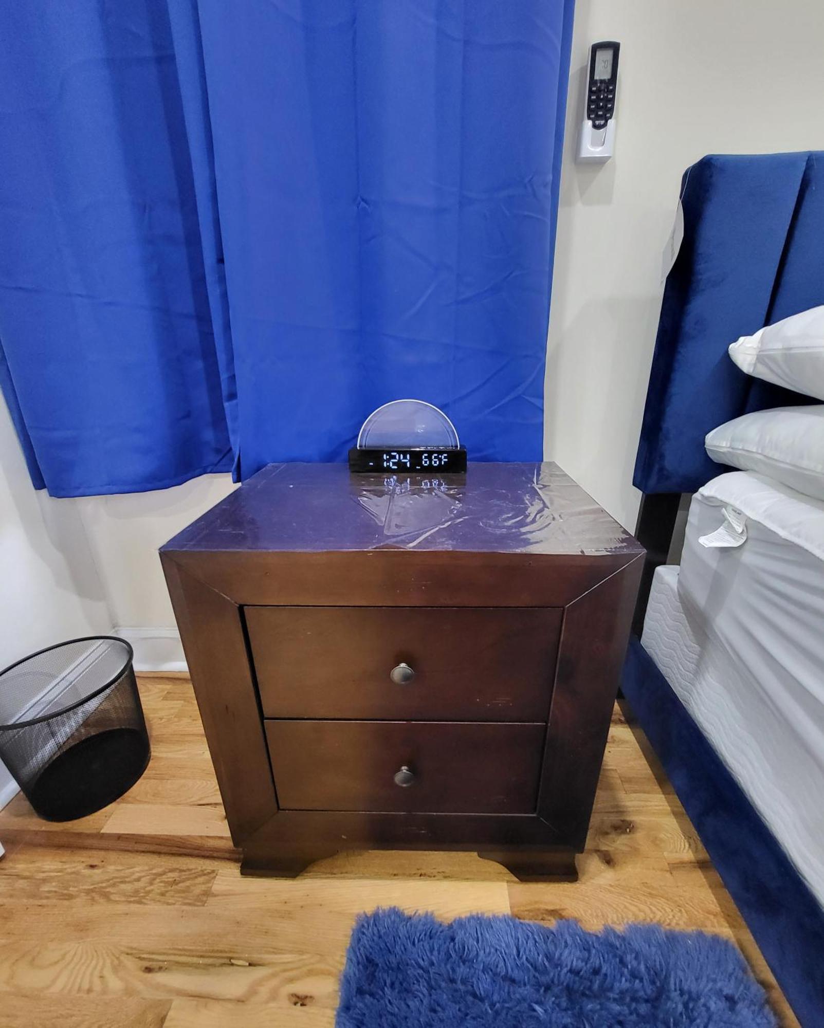 Appartamento Ooohlala! 2 Beds And 2 Full Baths W/Free Parking Newark Esterno foto